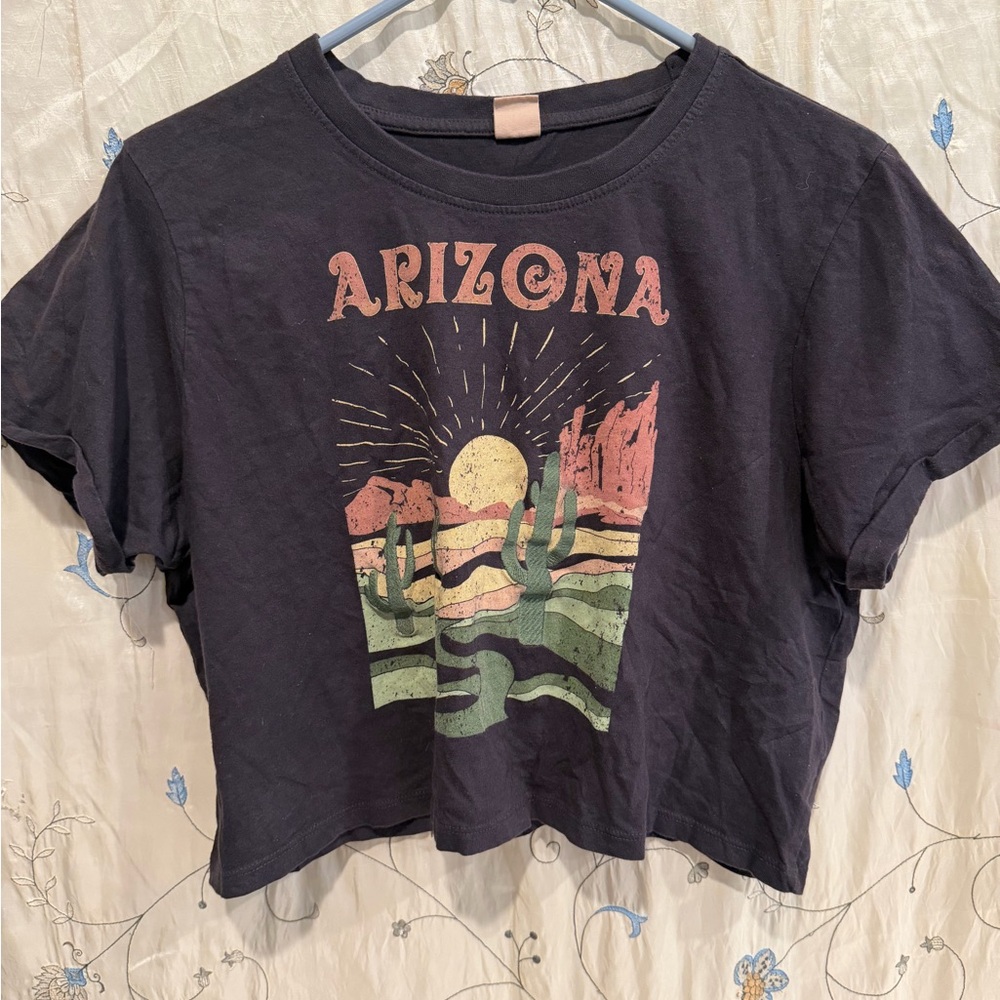 Arizona Graphic Black Crop Top